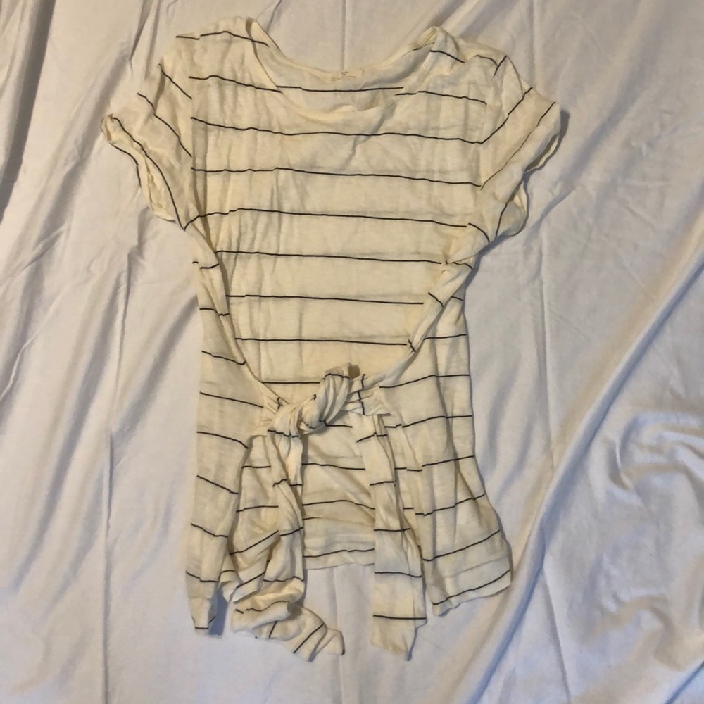 T.la tshirt with tie at the waist